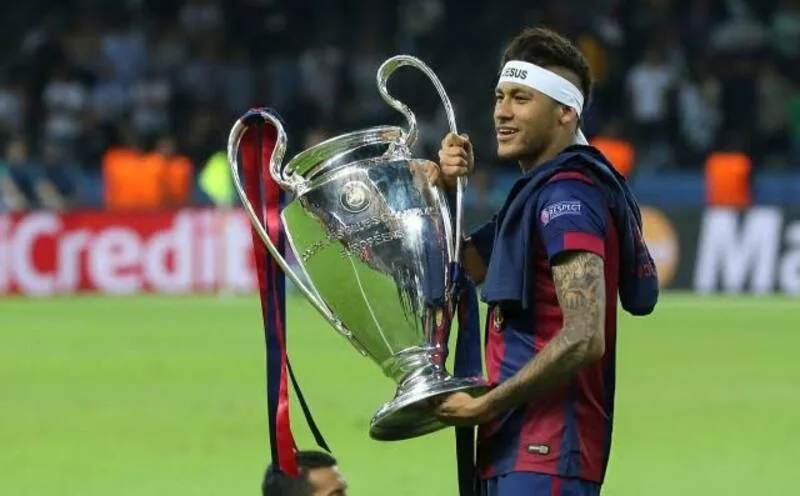 Neymar sở hữu nhiều danh hiệu lớn tại Nam Mỹ và châu Âu, nổi bật với Libertadores và Champions League.